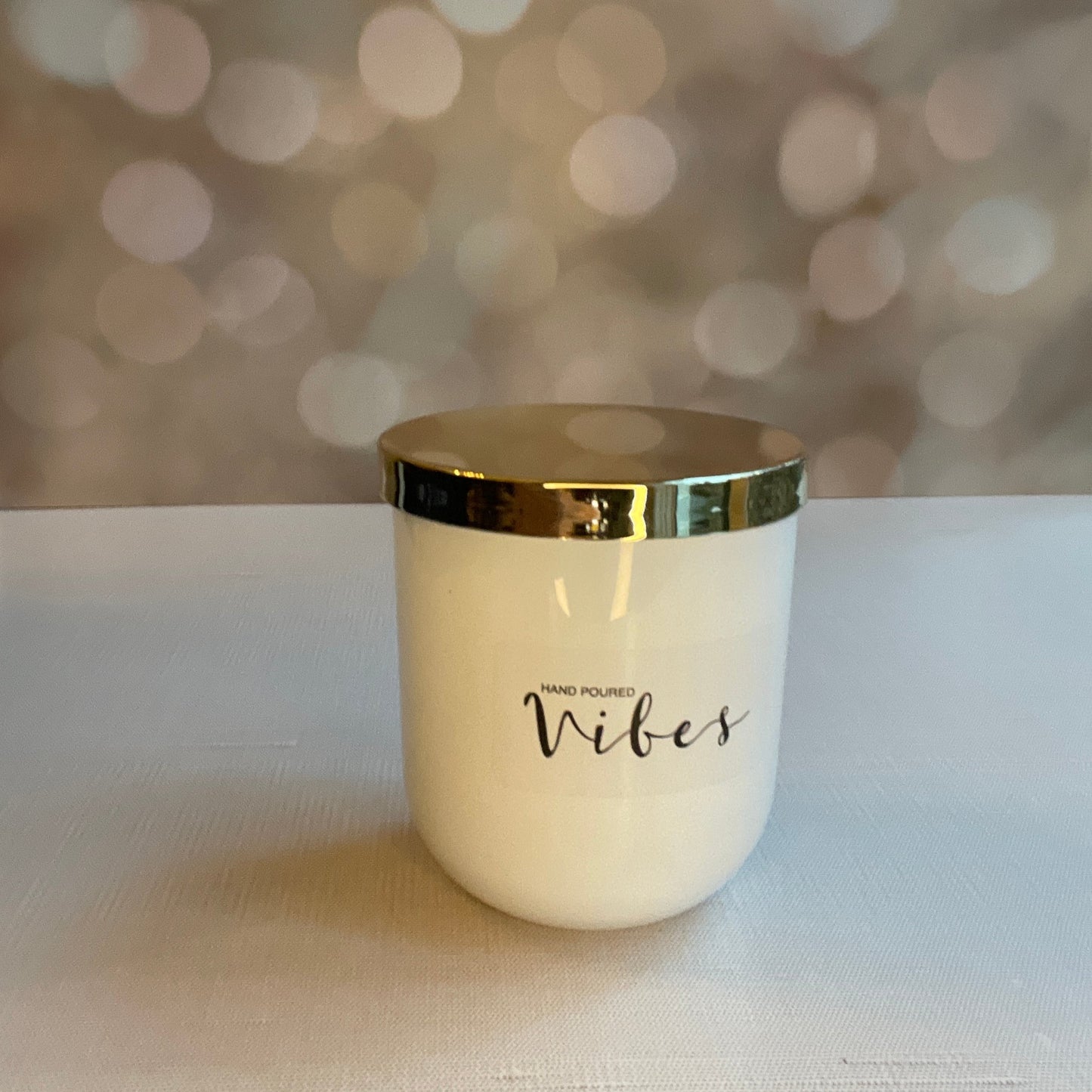10 OZ GLOSSY WHITE SOY WAX CANDLE